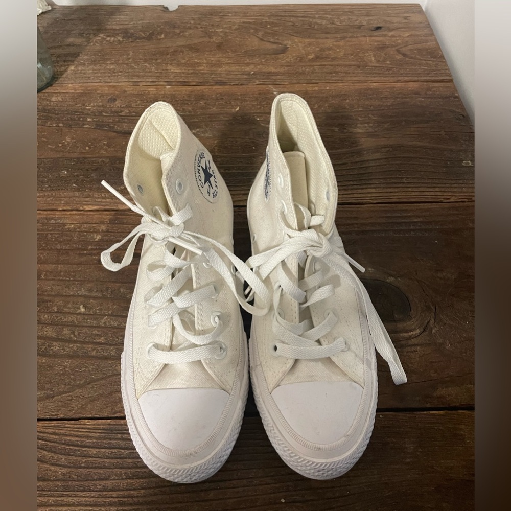 Converse Chuck Taylor All Star. Size 6.5